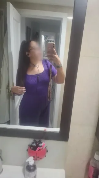 Carla, 34