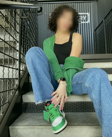 Christina, 20