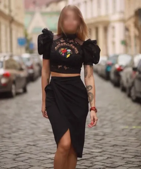 Diana, 35