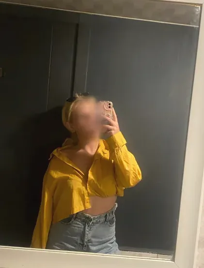 Hannah, 23