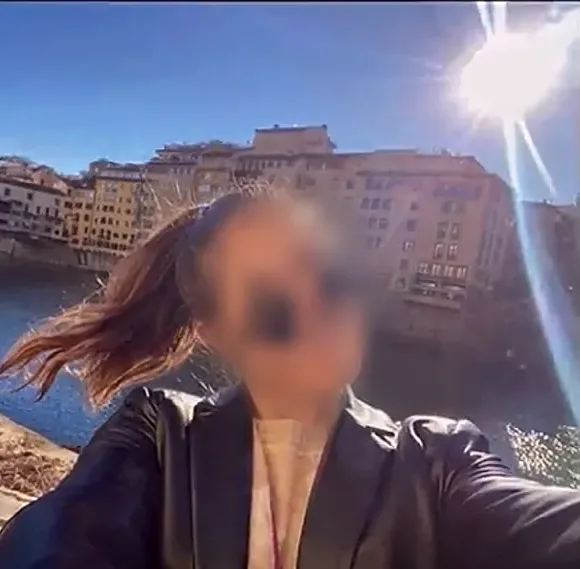 Juliane, 27