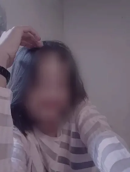 Larissa, 24