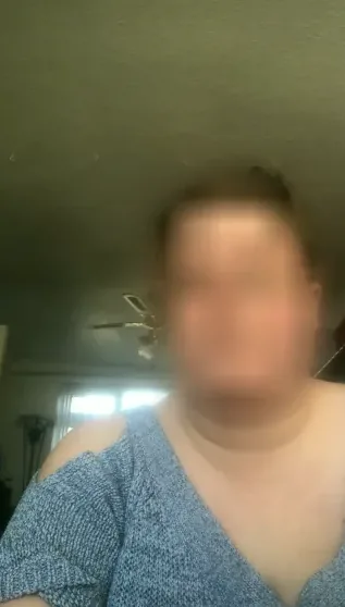 Lea, 28