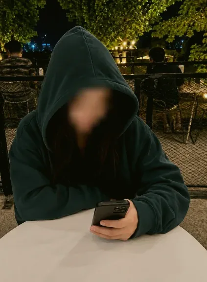 Paula, 26